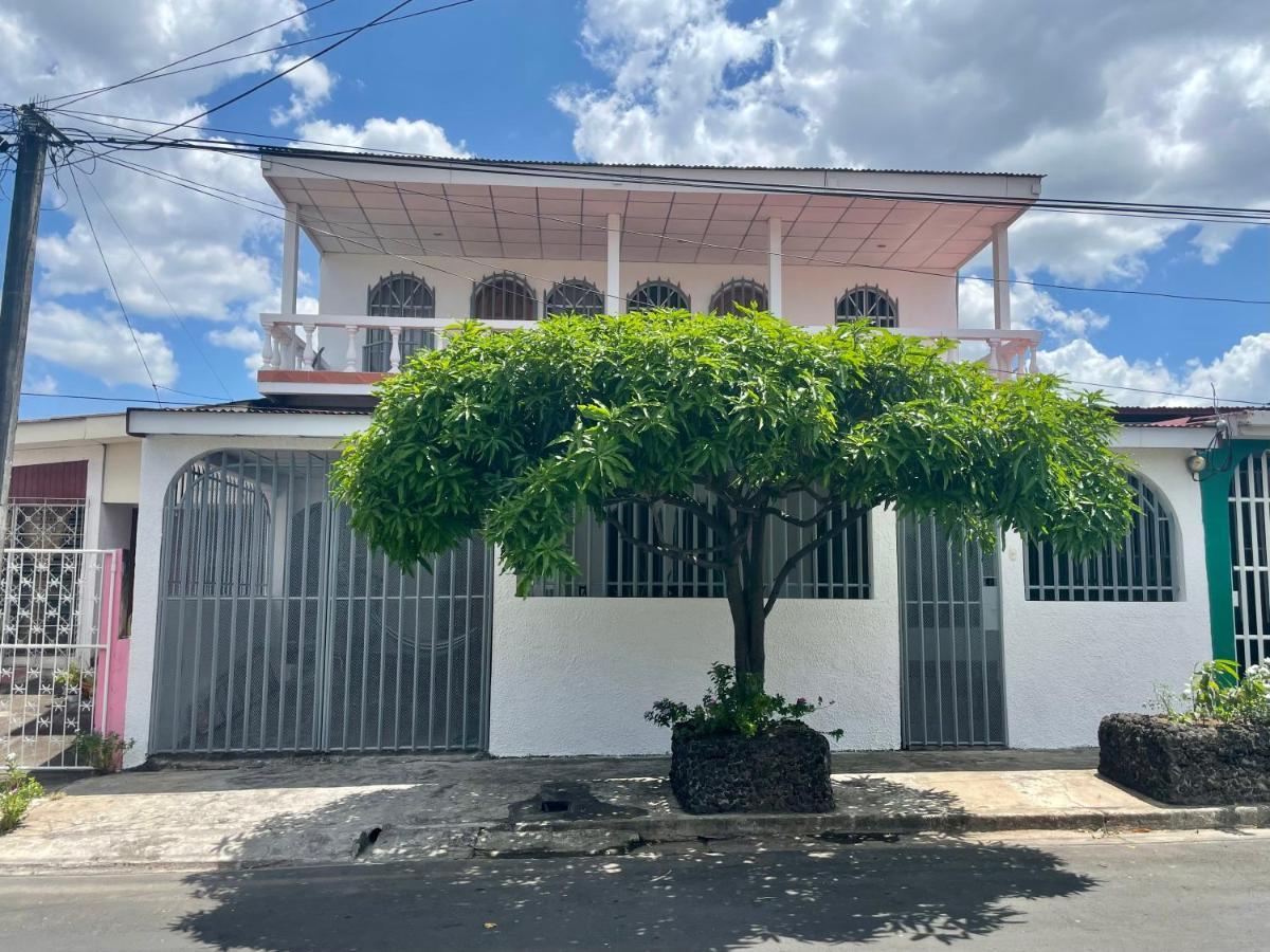 Casa Robles - Your Stay Near Airport Managua Bagian luar foto